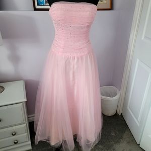 Special occasion dress, pale pink, tea length, tulle skirt, Blondie Nites sz 7